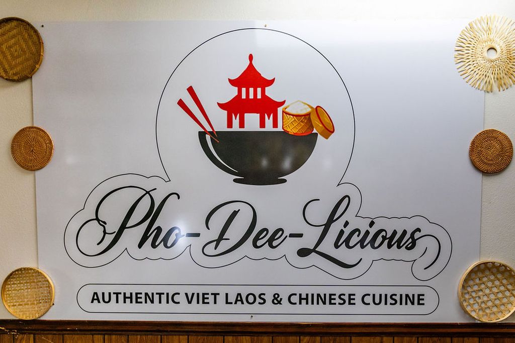 Pho Dee-Licious sign, Authentic Viet Laos and Chinese Cuisine